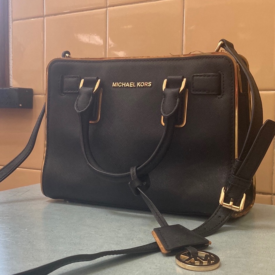 Michael Kors 30h5gubs1l Dillon Specchio Small Top Zip Satchel, Black/Gold